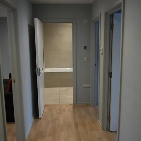 Elegant 2-Bed Apartment In The Heart Of London